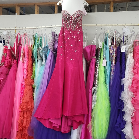 Vienna Prom Dress - Picture 1 of 3